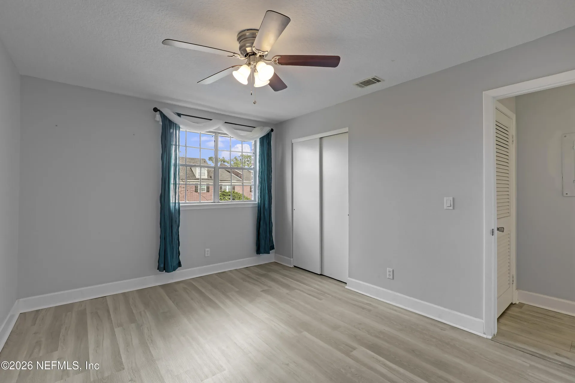 4915 Baymeadows Road Jacksonville FL 32217