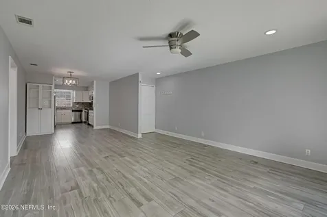 4915 Baymeadows Road Jacksonville FL 32217
