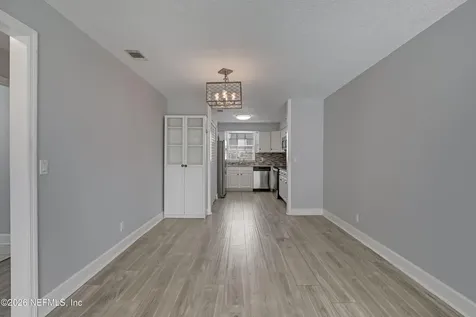 4915 Baymeadows Road Jacksonville FL 32217