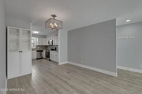4915 Baymeadows Road Jacksonville FL 32217