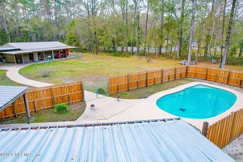 8063 Sycamore Lane W Jacksonville FL 32219