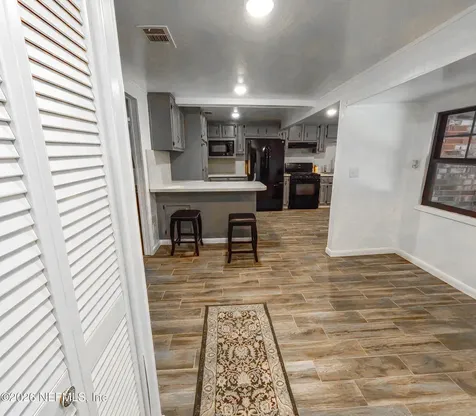 8063 Sycamore Lane W Jacksonville FL 32219
