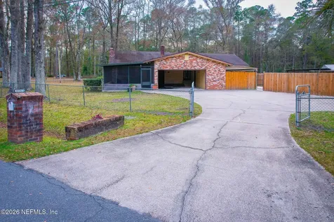 8063 Sycamore Lane W Jacksonville FL 32219