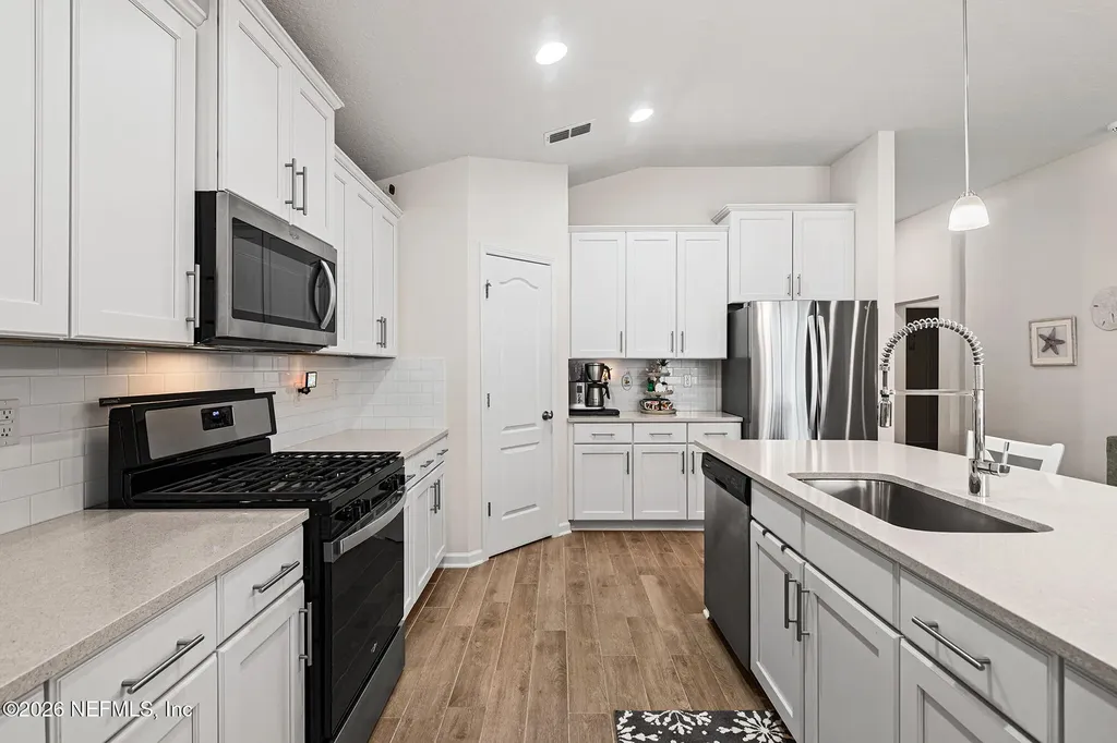 82897 Thompson Lane Fernandina Beach FL 32034