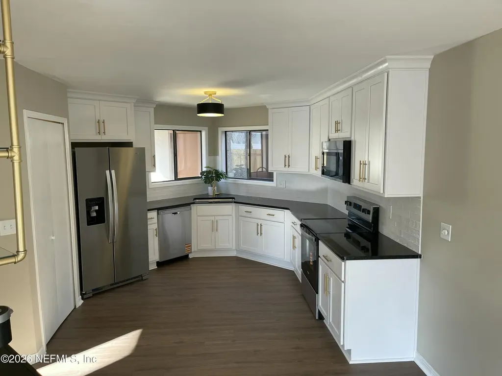 1159 E Romaine Circle E Jacksonville FL 32225