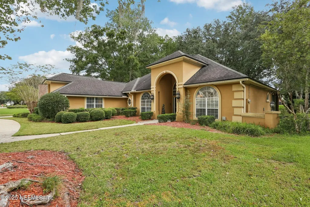 2674 Country Club Boulevard Orange Park FL 32073
