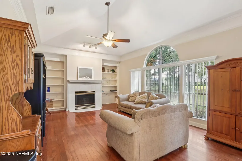 2674 Country Club Boulevard Orange Park FL 32073