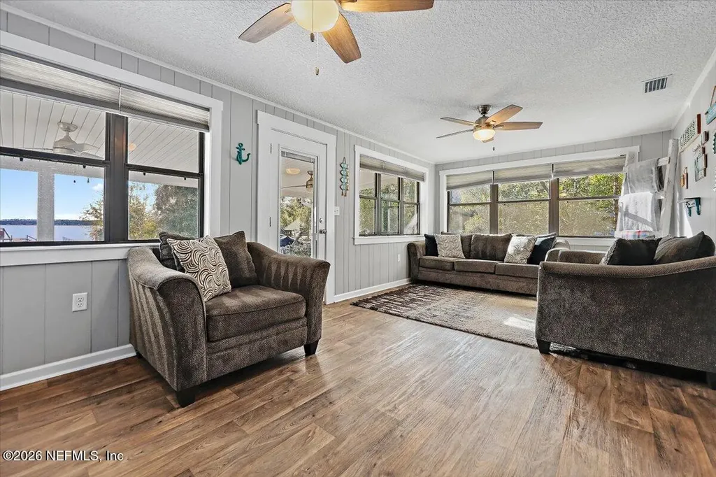 567 W Hillsborough Avenue Florahome FL 32140