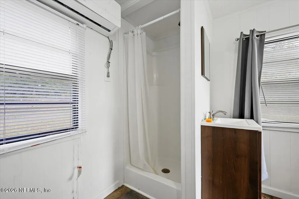 567 W Hillsborough Avenue Florahome FL 32140