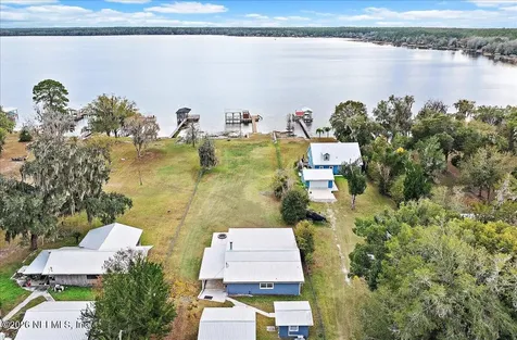 567 W Hillsborough Avenue Florahome FL 32140