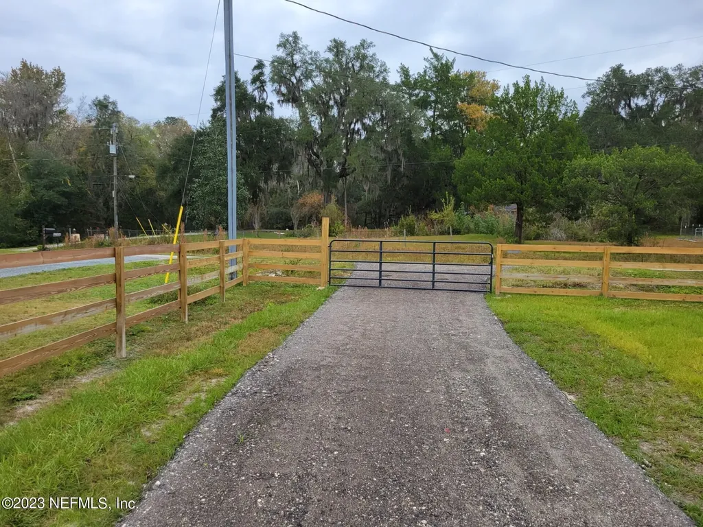 4057 Lazy Acres Road Middleburg FL 32068