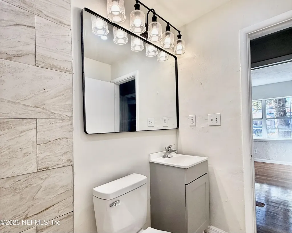 821 NE 22nd Terrace Gainesville FL 32641