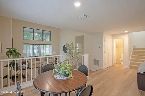 1901 Wood Hill Place Jacksonville FL 32256