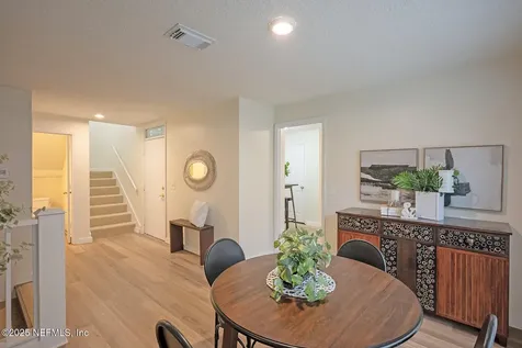 1901 Wood Hill Place Jacksonville FL 32256