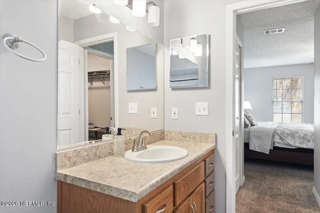 44152 Swallowfork Avenue Callahan FL 32011