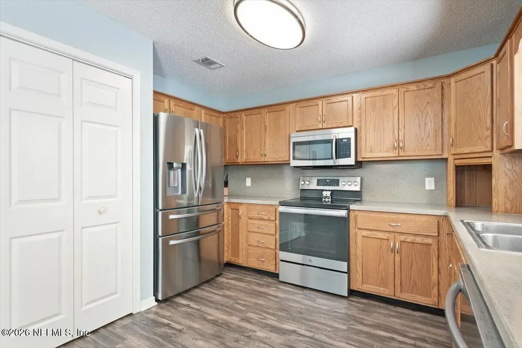 44152 Swallowfork Avenue Callahan FL 32011