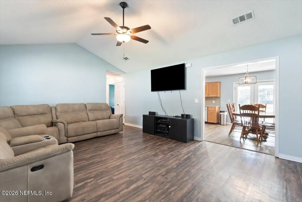 44152 Swallowfork Avenue Callahan FL 32011