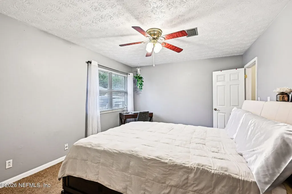 2232 W Hidden Waters Drive Green Cove Springs FL 32043