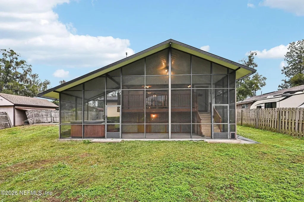 2232 W Hidden Waters Drive Green Cove Springs FL 32043