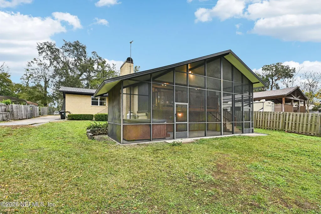 2232 W Hidden Waters Drive Green Cove Springs FL 32043