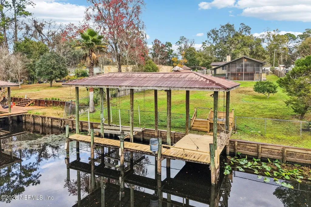 2232 W Hidden Waters Drive Green Cove Springs FL 32043