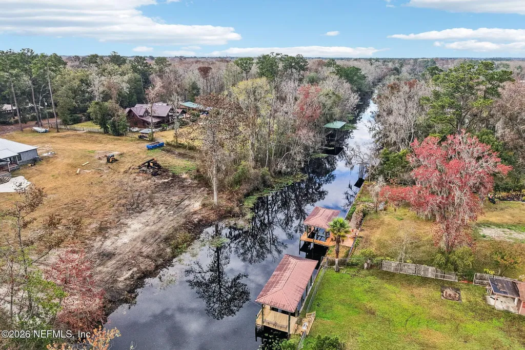 2232 W Hidden Waters Drive Green Cove Springs FL 32043