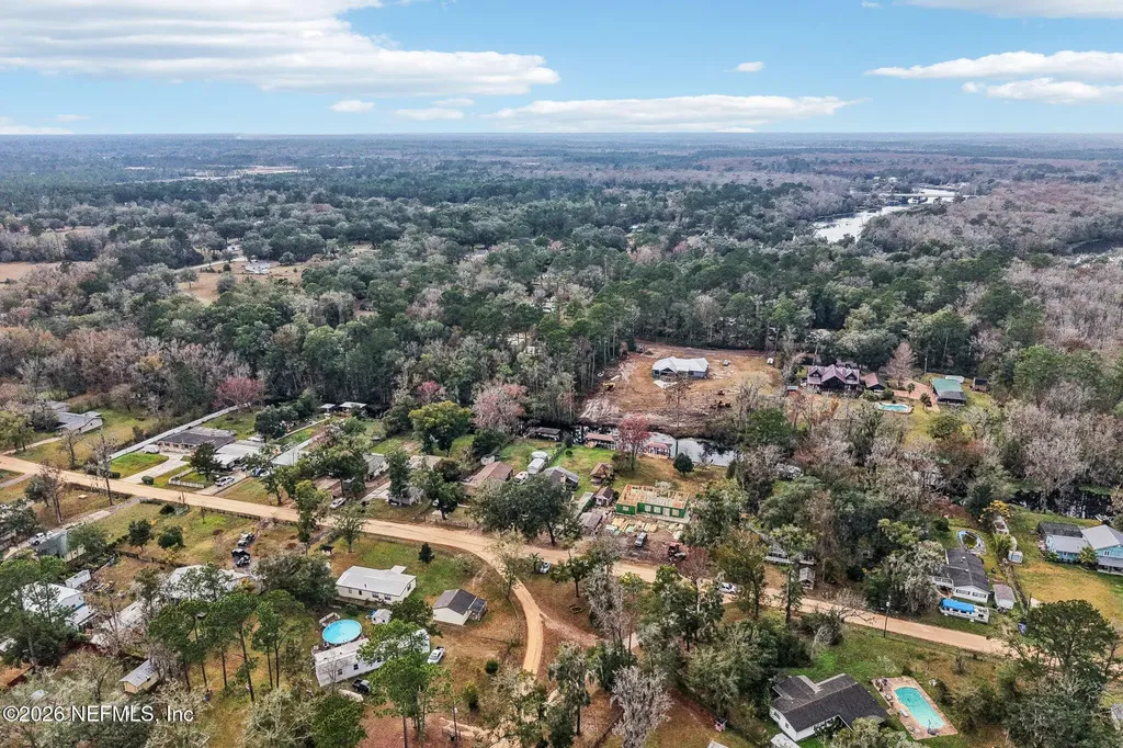 2232 W Hidden Waters Drive Green Cove Springs FL 32043