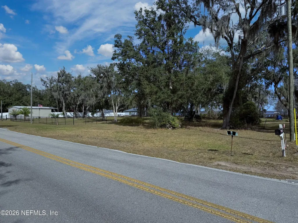 512 Cedar Creek Road Palatka FL 32177