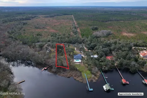 512 Cedar Creek Road Palatka FL 32177