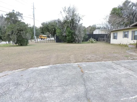 763 Eastport Road Jacksonville FL 32218