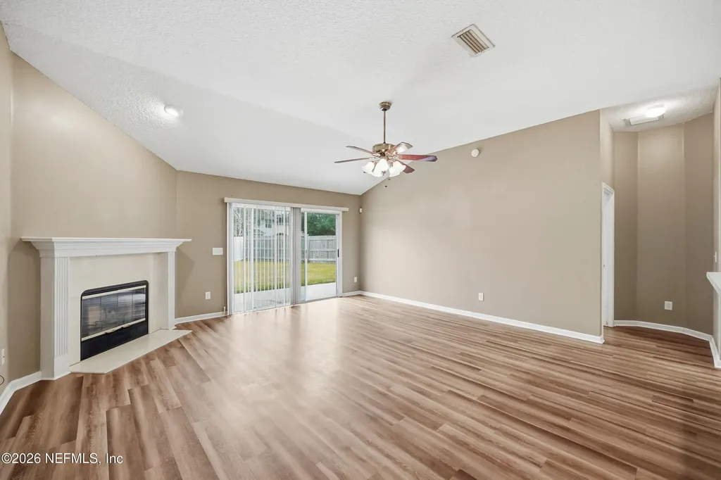 1109 Seattle Slew Lane Jacksonville FL 32218