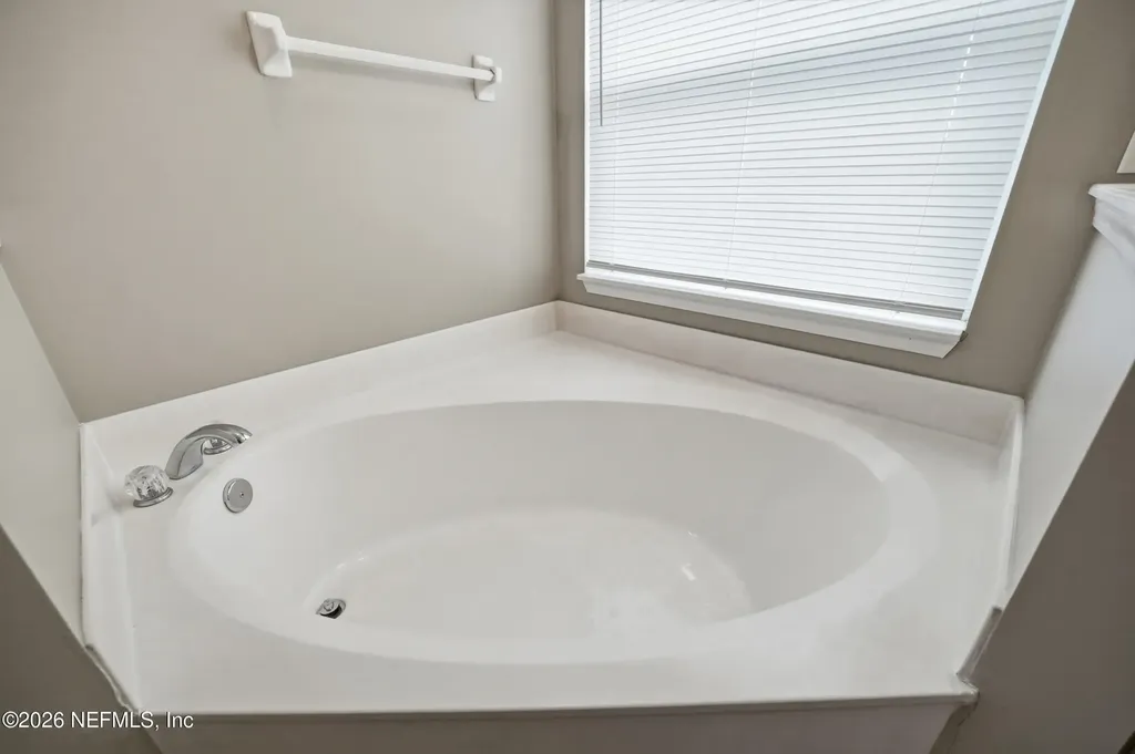 1109 Seattle Slew Lane Jacksonville FL 32218