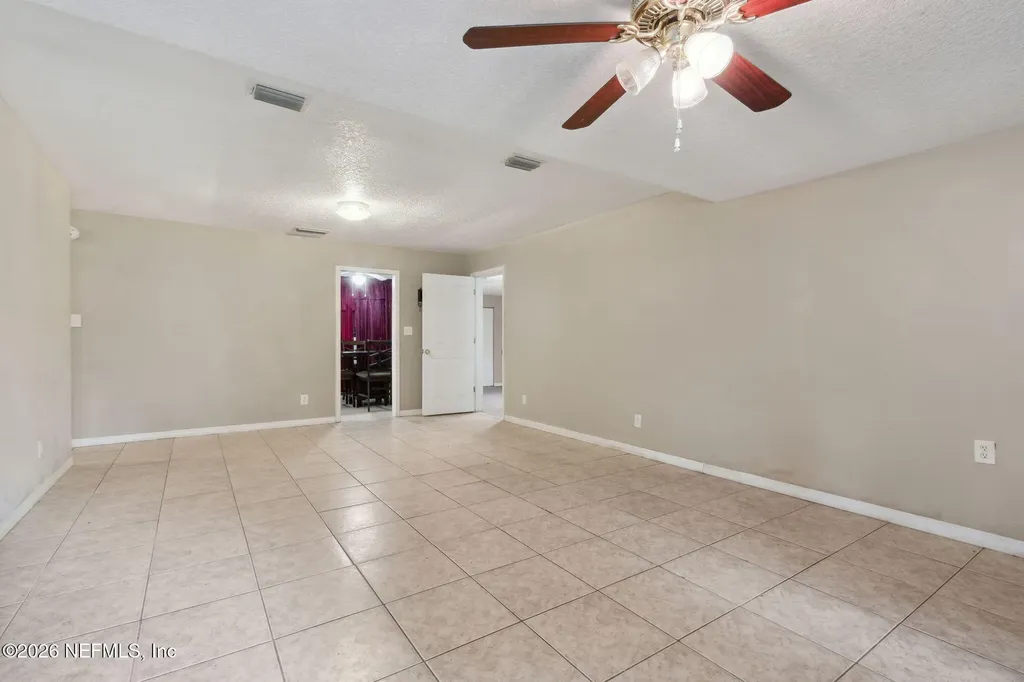 4638 Suffolk Avenue Jacksonville FL 32208