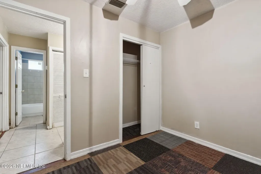 4638 Suffolk Avenue Jacksonville FL 32208