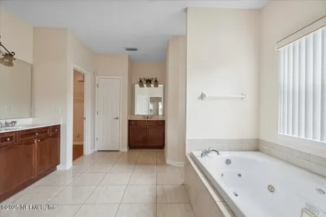 1127 Emilys Walk Lane W Jacksonville FL 32221