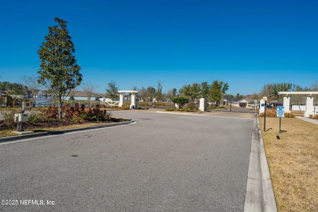 3060 Free Bird Loop Green Cove Springs FL 32043