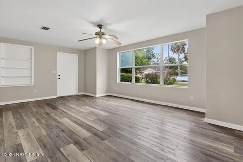 1954 Burkholder Circle E Jacksonville FL 32216