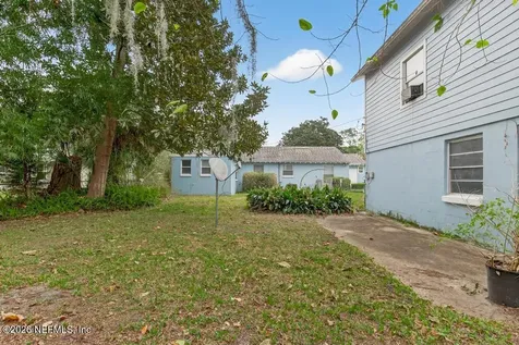 1954 Burkholder Circle E Jacksonville FL 32216