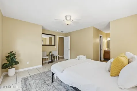 1052 Penman Road Jacksonville Beach FL 32250