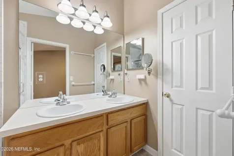 7990 Baymeadows Road E Jacksonville FL 32256