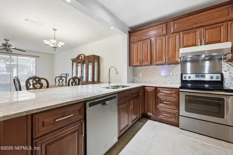 7990 Baymeadows Road E Jacksonville FL 32256