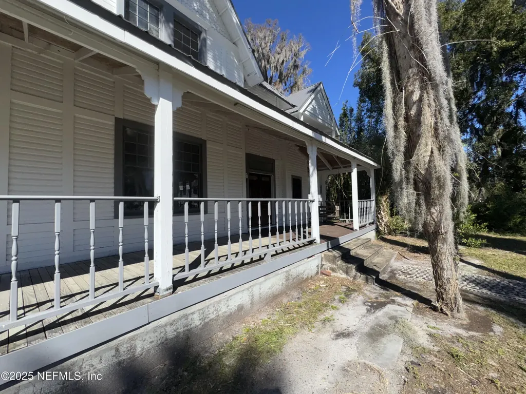 424 Emmett Street Palatka FL 32177