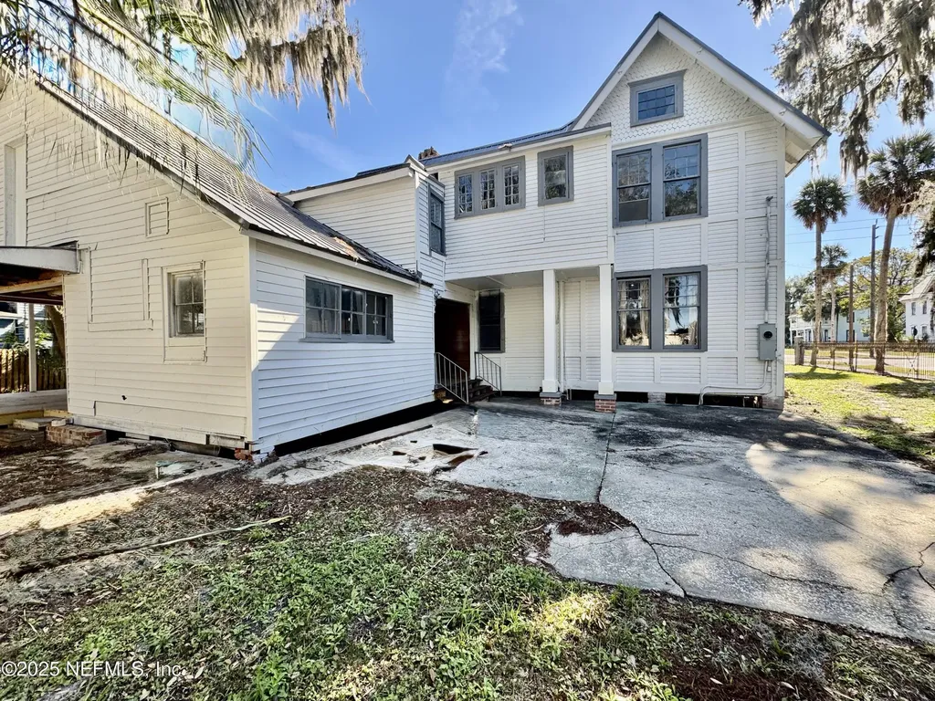 424 Emmett Street Palatka FL 32177