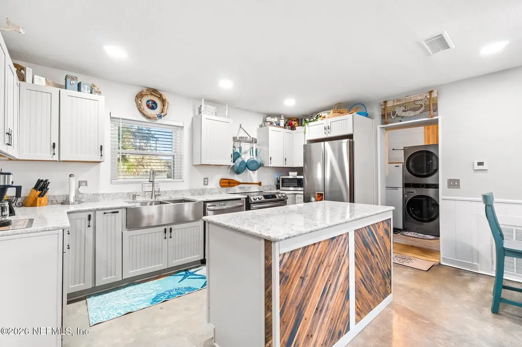 200 Bass Drive Crescent City FL 32112