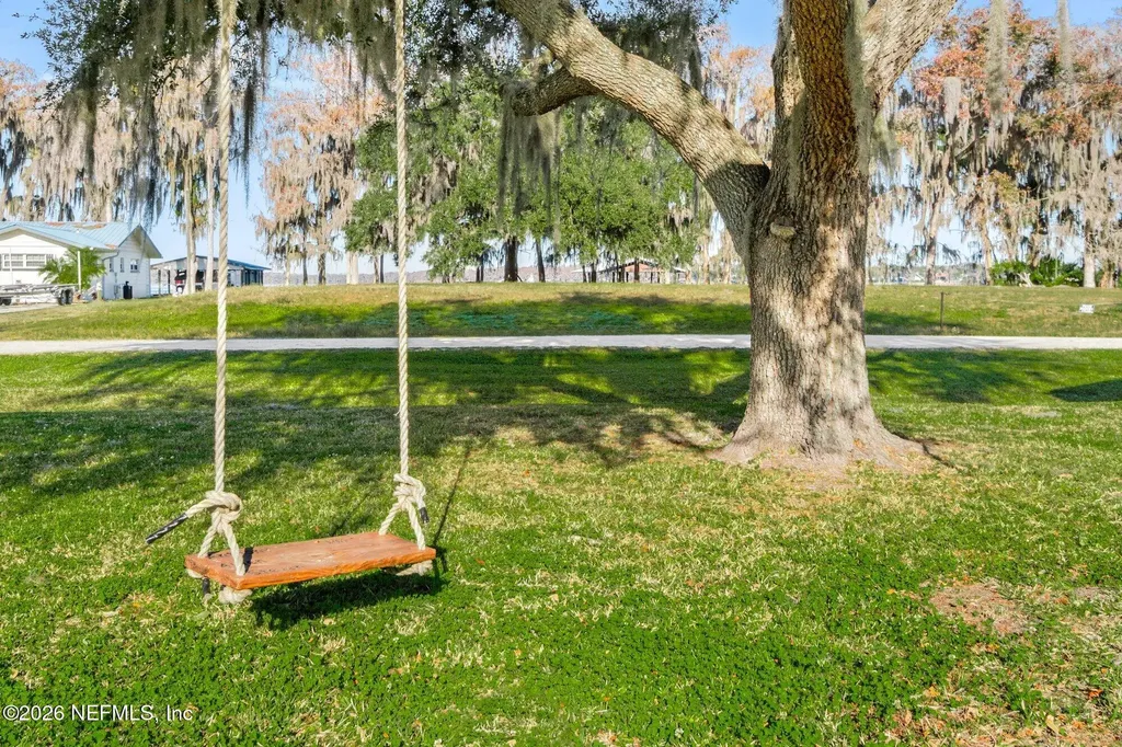 200 Bass Drive Crescent City FL 32112