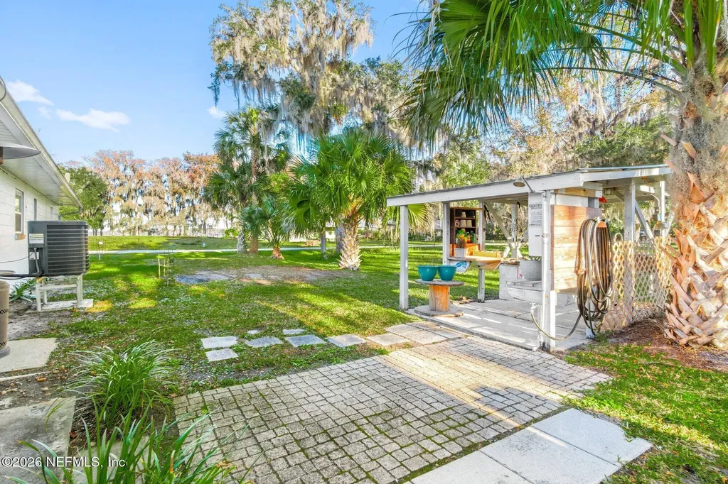 200 Bass Drive Crescent City FL 32112