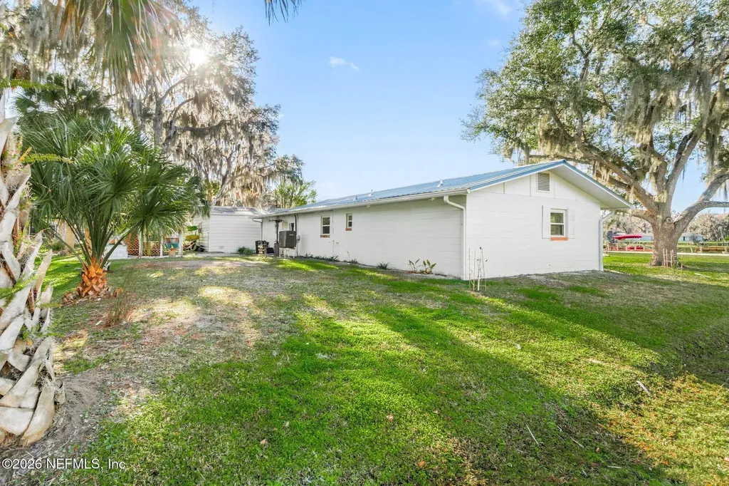 200 Bass Drive Crescent City FL 32112