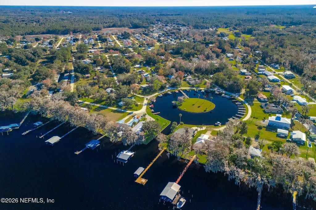 200 Bass Drive Crescent City FL 32112