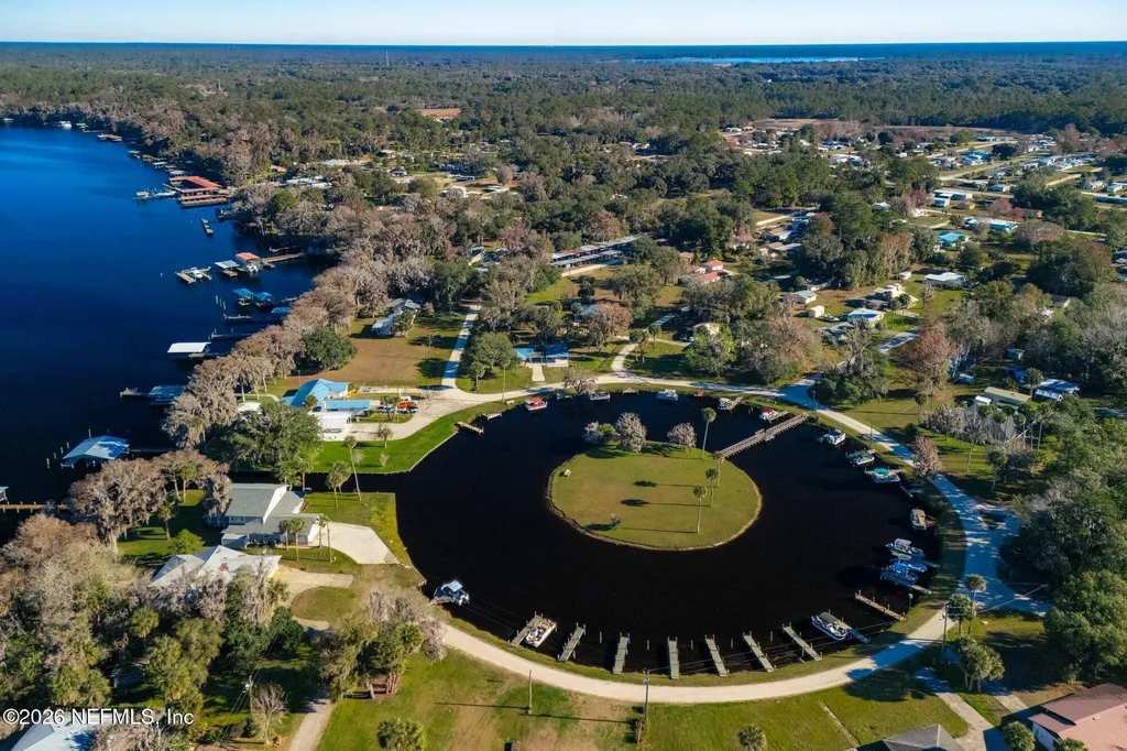 200 Bass Drive Crescent City FL 32112