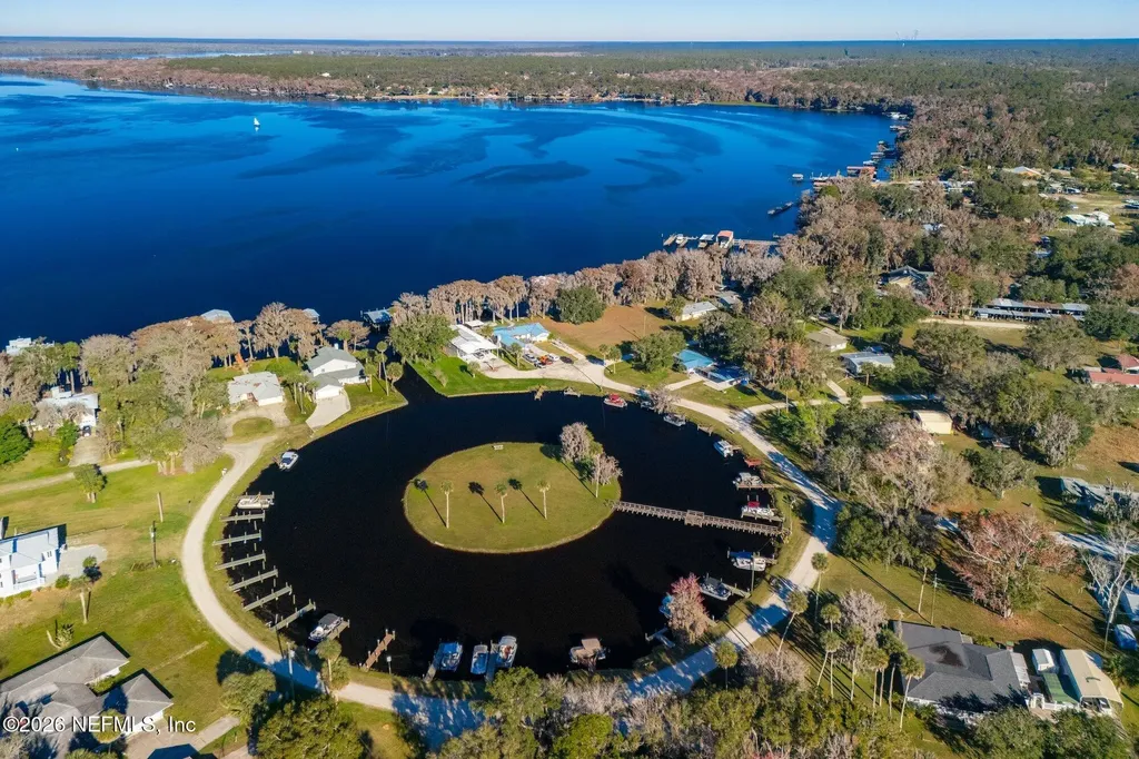 200 Bass Drive Crescent City FL 32112